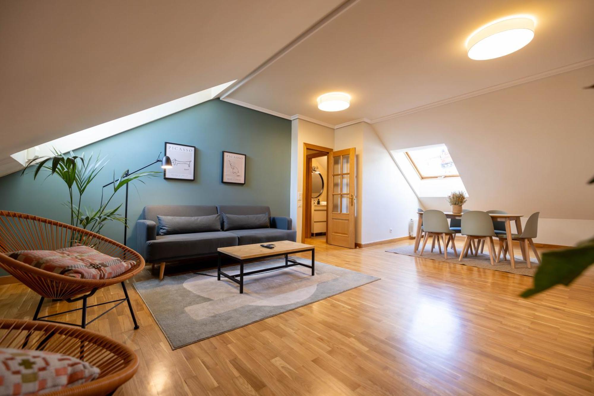 Atuaire Home La Merced En El Centro Historico De Burgos Parking Incluido Esterno foto